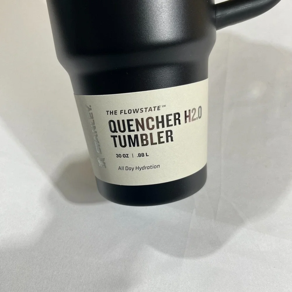Stanley Quencher H2.0 FlowState 30 oz Tumbler Black New Badger Logo - Picture 5 of 15